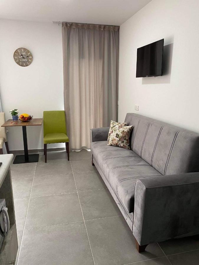 Ellenapa Apts & Studios Айя Напа Екстериор снимка