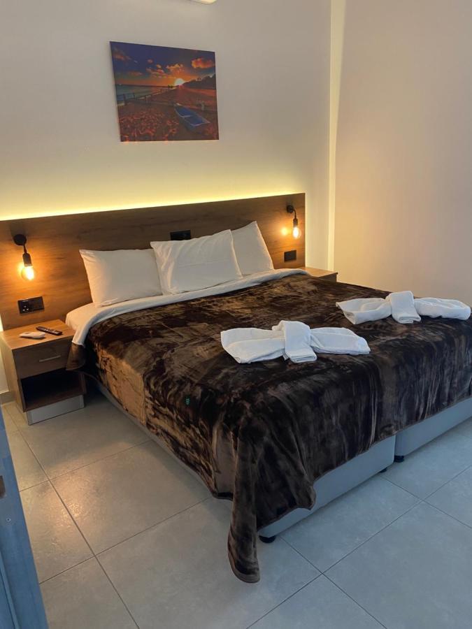 Ellenapa Apts & Studios Айя Напа Екстериор снимка